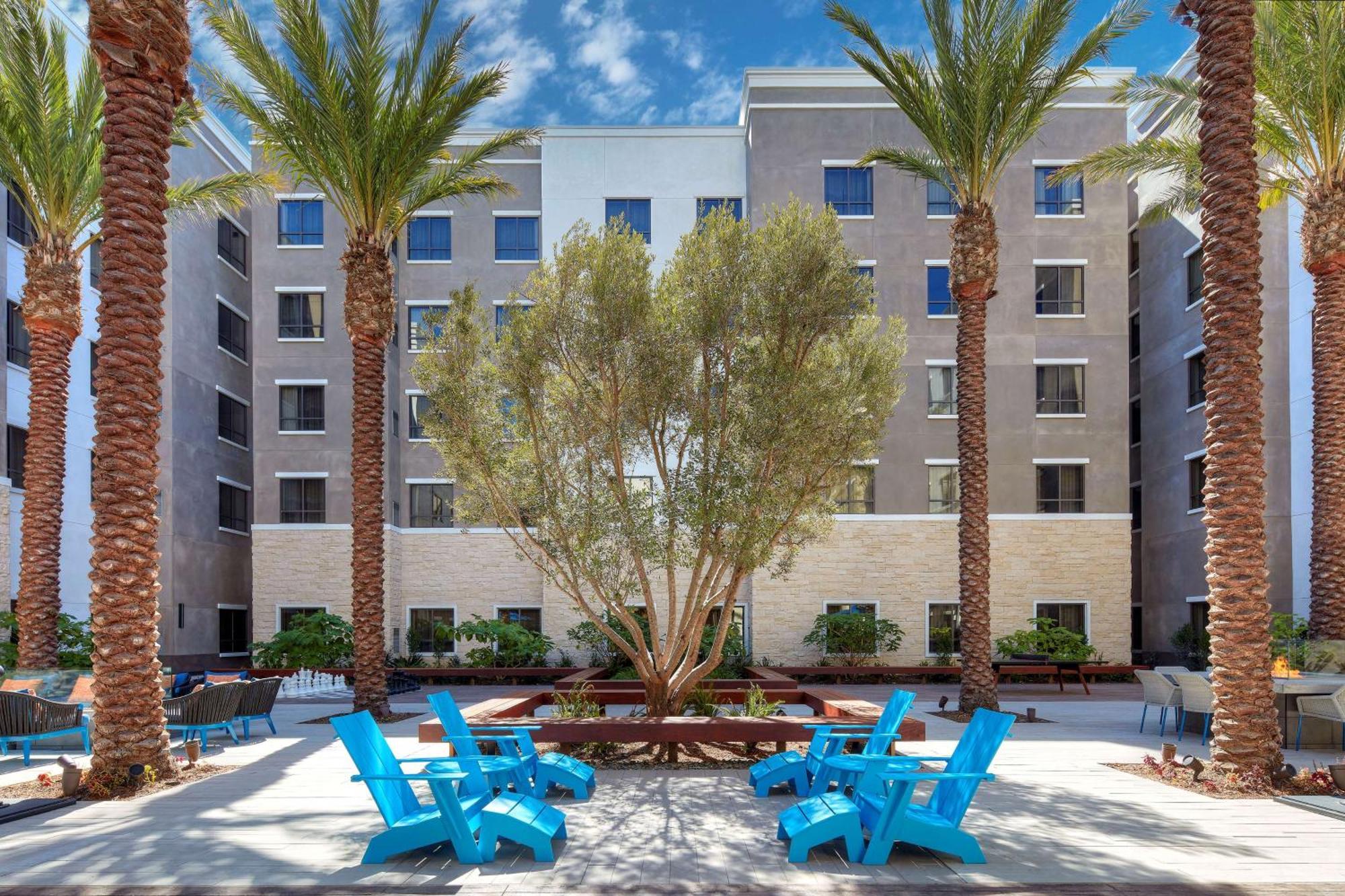 Homewood Suites By Hilton San Diego Hotel Circle/Seaworld Area Exterior photo